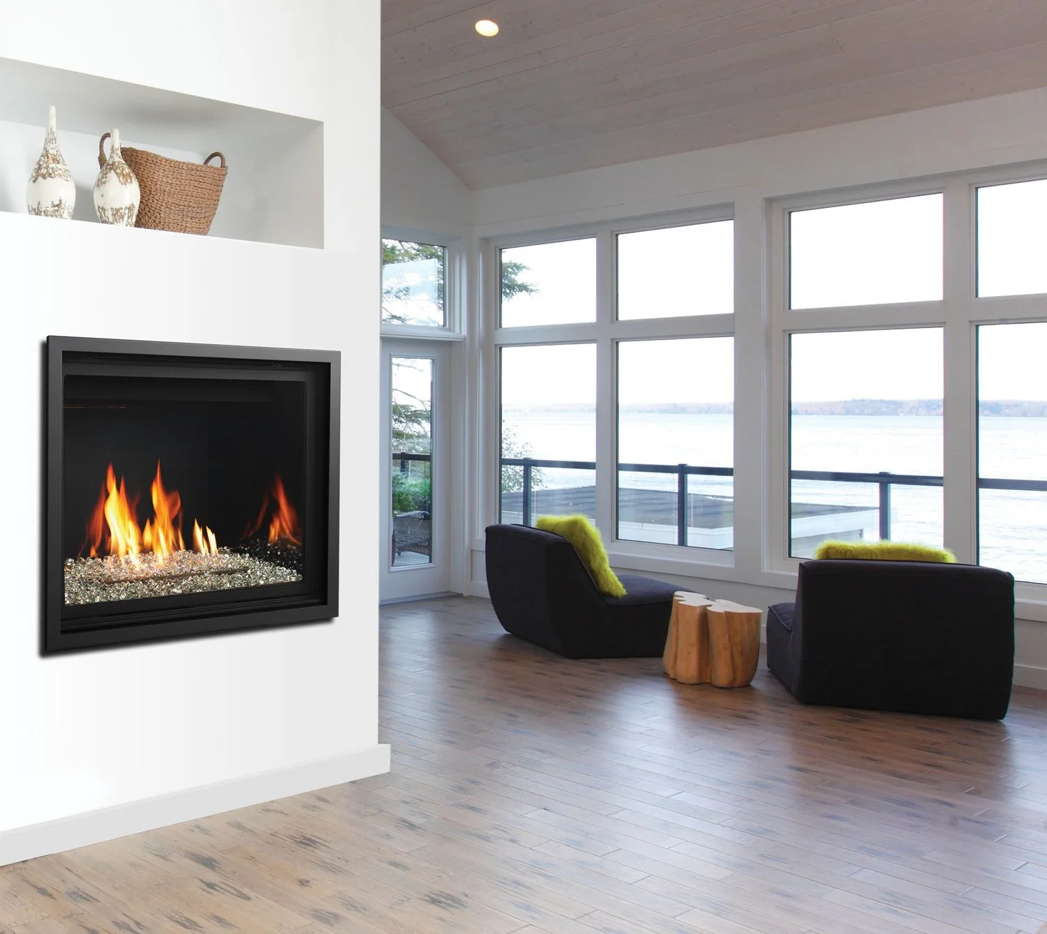 Manufacturer gallery — configurations and optional accessories may vary